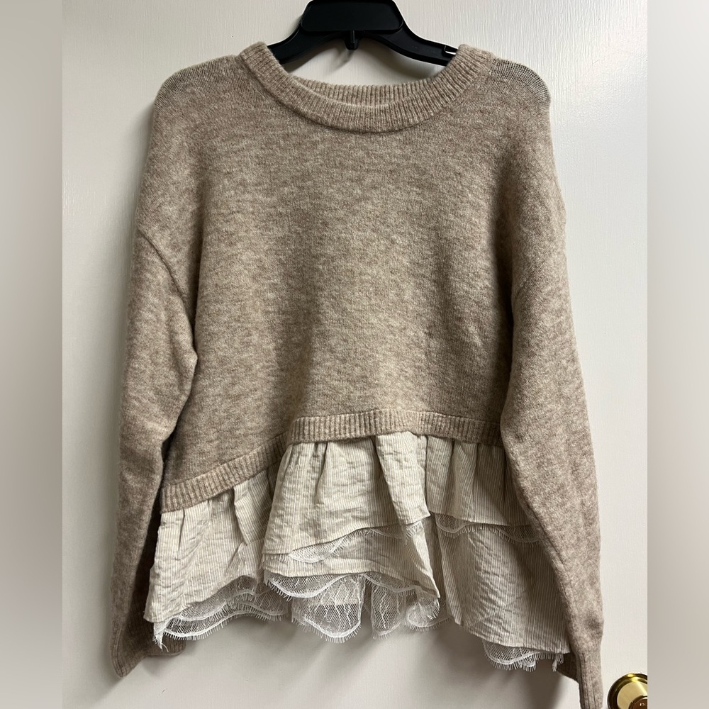 Ruffle Hem Atlas Pullover